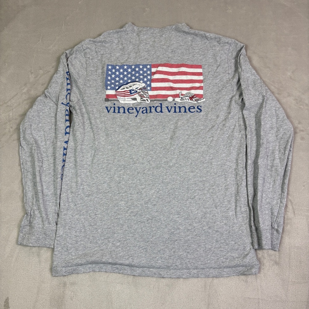 Vineyard Vines Men’s Medium Lacrosse American Flag long sleeve shirt gray